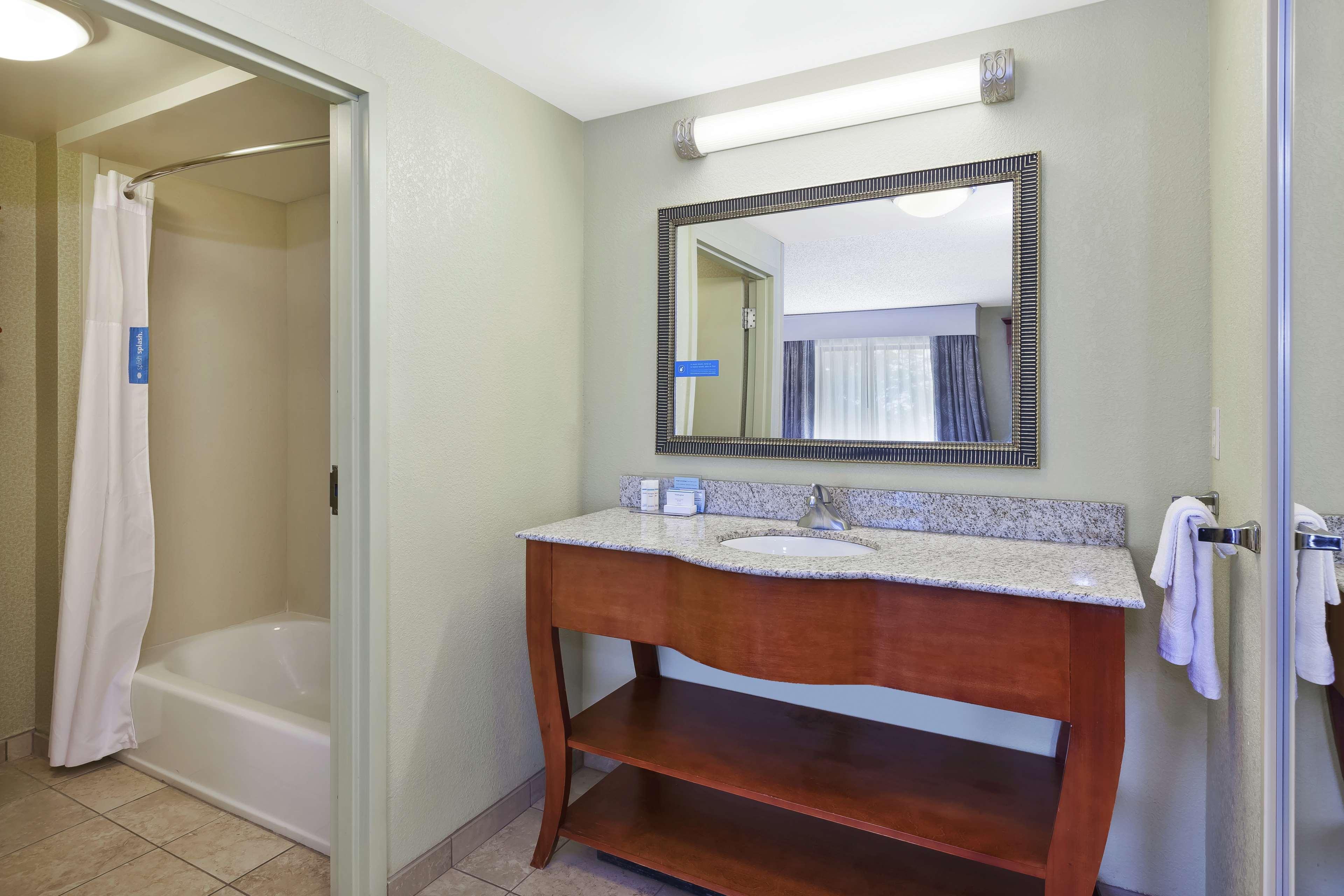 Hampton Inn & Suites Grand Rapids-Airport 28Th St Cascade Dış mekan fotoğraf