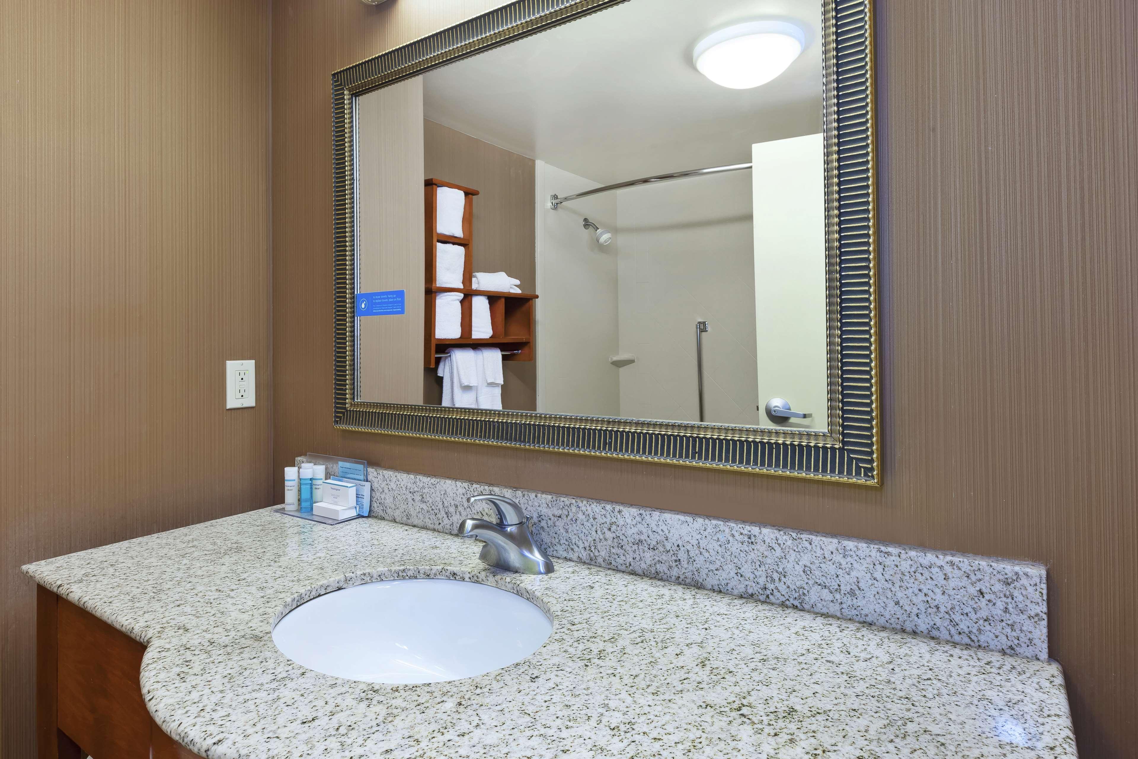 Hampton Inn & Suites Grand Rapids-Airport 28Th St Cascade Dış mekan fotoğraf