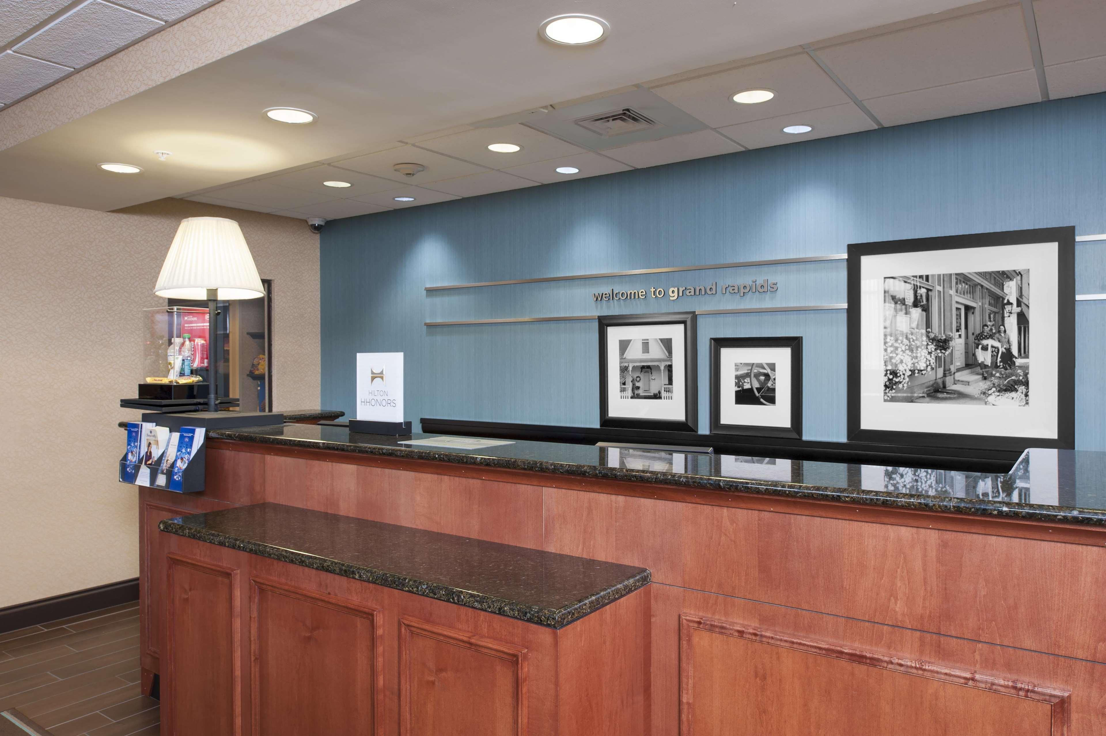 Hampton Inn & Suites Grand Rapids-Airport 28Th St Cascade Dış mekan fotoğraf